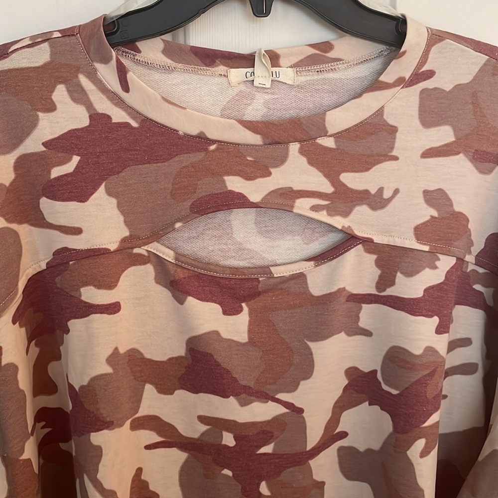 TRENDY FRENCH TERRY TOP NWT - Picture 2 of 10